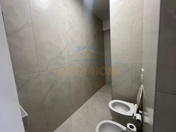 Tirane, jepet me qera apartament 1+1 Kati 3, 55 m² 400 € (FRESK , Residenca OXA)