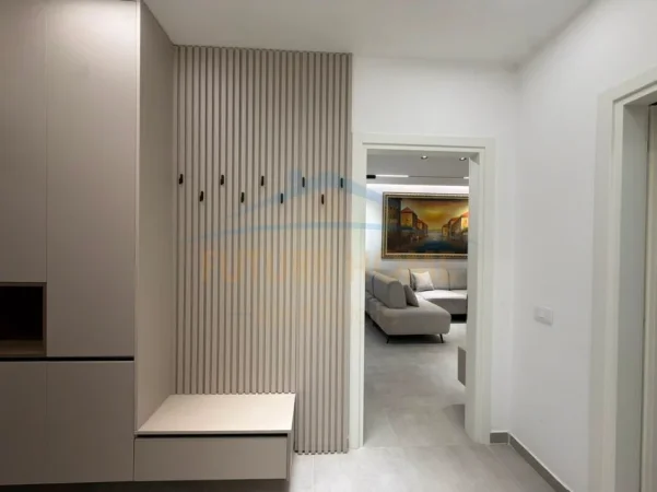 Tirane, jepet me qera apartament 1+1 Kati 3, 65 m² 600 € (UNAZA E RE)
