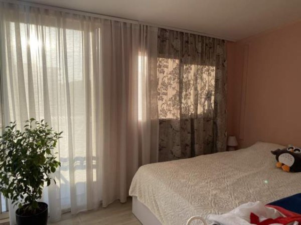 Qendra kristal center komuna e parisit jepet me qera apartament 1+1