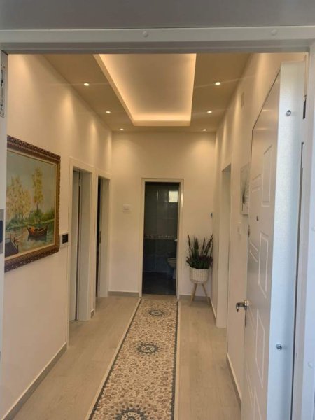 Tirane, shitet shtepi 4+1 Kati 2, 200 m² 280.000 Euro (Kashar)
