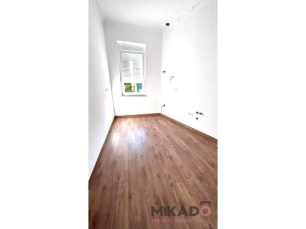 ofert 100 m² 1.800 Euro