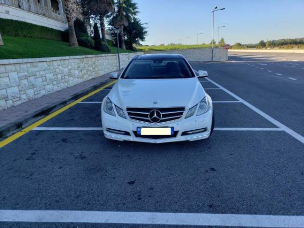 Elbasan, shes makine Mercedes-Benz E250 CDI, Blue Eleganca Viti 2011, 8.000 Euro