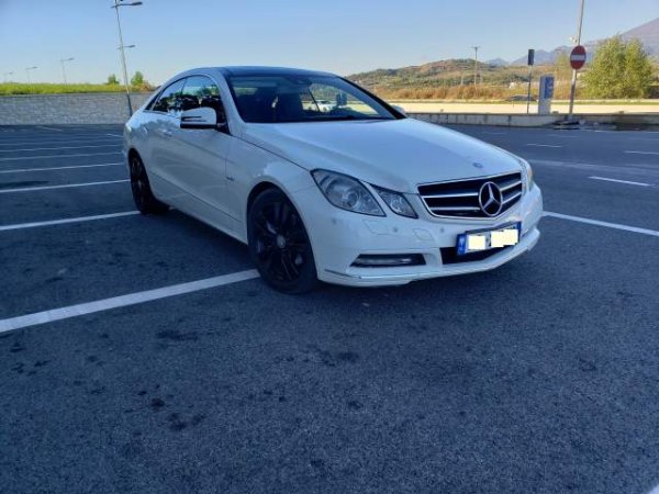 Elbasan, shes makine Mercedes-Benz E250 CDI, Blue Eleganca Viti 2011, 8.000 Euro