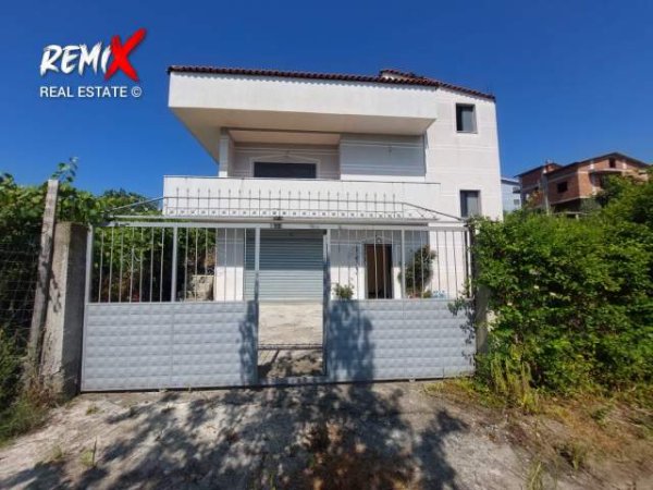 Durres, shitet Vile 3+1+A+BLK Kati 2, 460 m² 120.000 Euro (ARAPAJ)