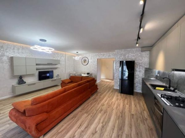 Tirane, jepet me qera apartament 2+1+A+BLK Kati 4, 90 m² 900 Euro (Prane Park Life/Liqeni Thate dhe Vet Hospital)