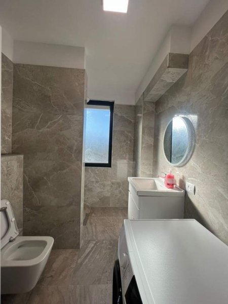 Tirane, jepet me qera apartament 2+1+A+BLK Kati 3, 120 m² 900 Euro (Rruga Hiqmet Buzi)