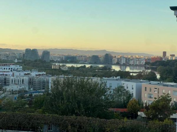 Tirane, jepet me qera apartament 2+1+A+BLK Kati 4, 90 m² 900 Euro (Prane Park Life/Liqeni Thate dhe Vet Hospital)