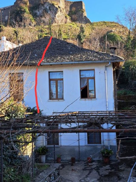 Gjirokaster, shitet Vile 400 m² 180.000 Euro (Astrit Karagjozi, zona muzeale)