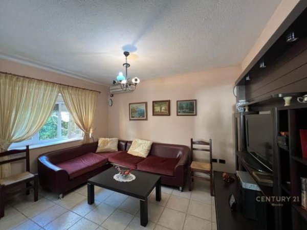 Tirane, shes apartament 2+1 Kati 3, 81 m² 125.000 Euro (Prane Shkolles "Siri Kodra" Tirana)