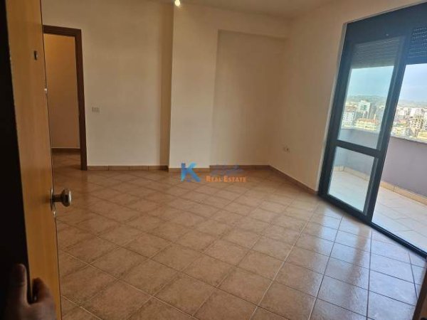 Tirane, shes apartament 1+1+BLK Kati 12, 70 m² 121.000 Euro (Rruga e Kavajes)
