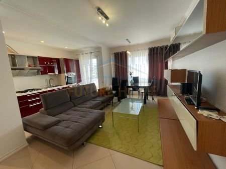 Tirane, jepet me qera apartament 2+1+BLK Kati 6, 80 m² 650 Euro (Rruga e Kavajes)