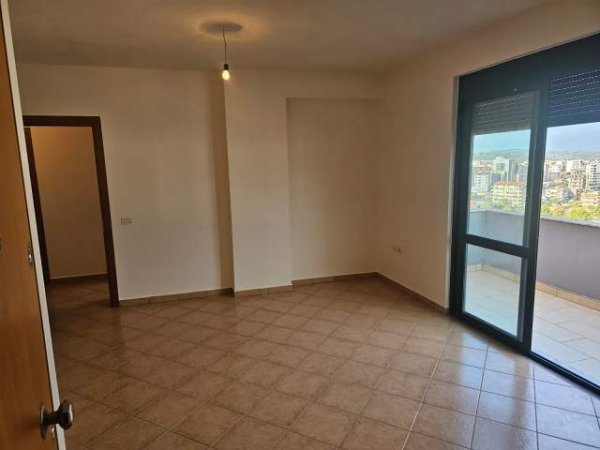 Tirane, shitet apartament 2+1+A+BLK Kati 12, 80 m² 140.000 Euro (rruga e Kavajes)