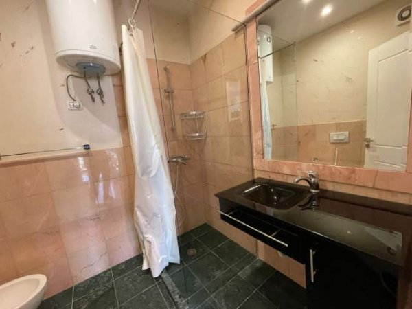Tirane, jepet me qera apartament 2+1 Kati 6, 80 m² 650 Euro (Rruga e Kavajes)