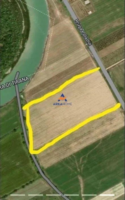 Kavaje, shitet toke , 19.000 m² 490.000 € (PLAZHI I VILE-BESHTOVES)