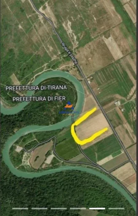 Kavaje, shitet toke , 19.000 m² 490.000 € (PLAZHI I VILE-BESHTOVES)