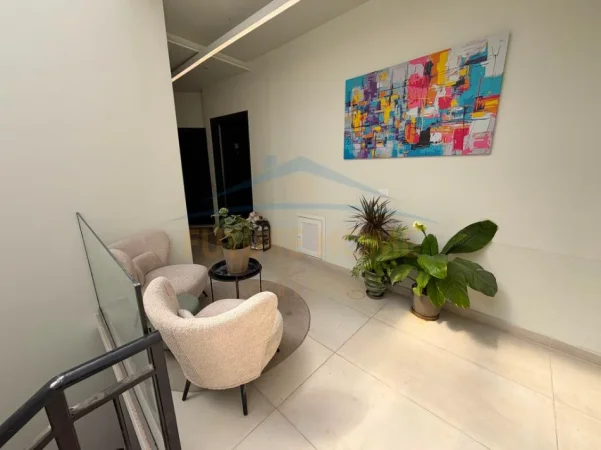 Tirane, jepet me qera apartament 1+1 Kati 7, 65 m² 550 € (UNAZA E RE)