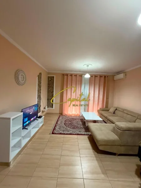 Tirane, jepet me qera apartament 1+1 Kati 5, 66 m² 500 € (REZIDENCA CONDOR CENTER)