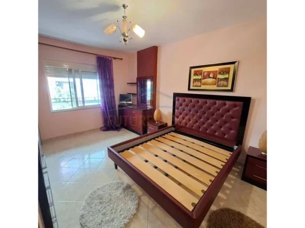 Tirane, shitet apartament 2+1 Kati 3, 107 m² 165.000 € (Unaza e Re)