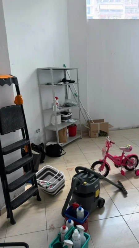 Tirane, shitet ambjent biznesi Kati 1, 61 m² 200.850 € (Komuna e Parisit)