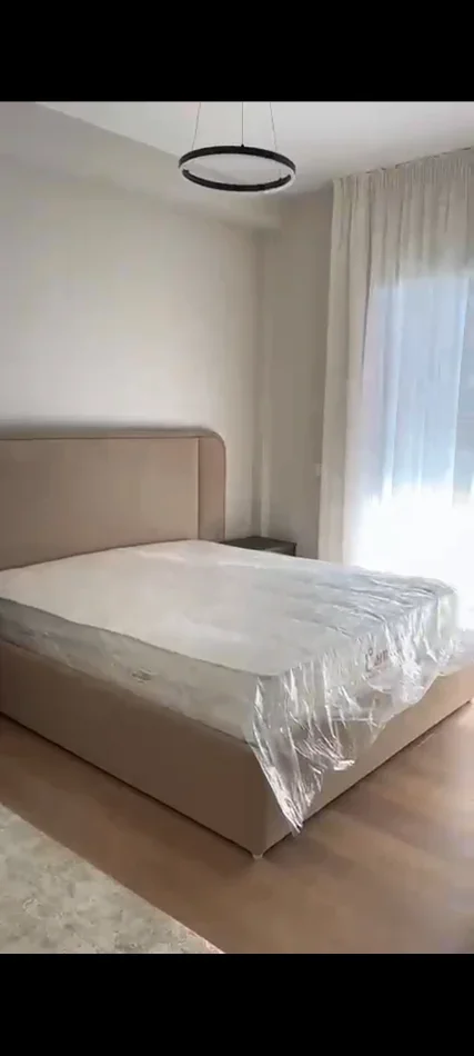 Tirane, jepet me qera apartament 1+1 Kati 4,