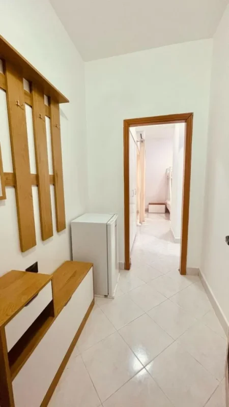 Tirane, jepet me qera apartament Studio Kati 2, 30 m² 320 € (Vilat Amerikane)