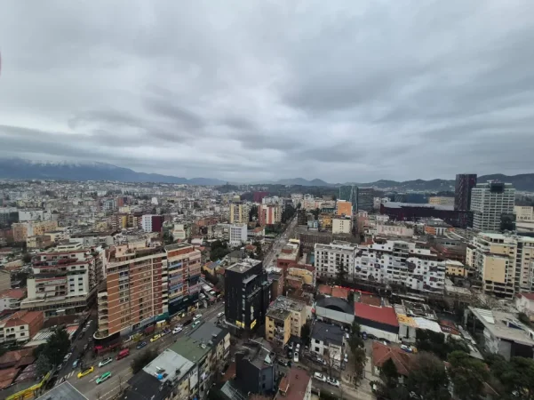 Tirane, jepet me qera zyre Kati 20, 147 m² 3.000 € (Downtown One)