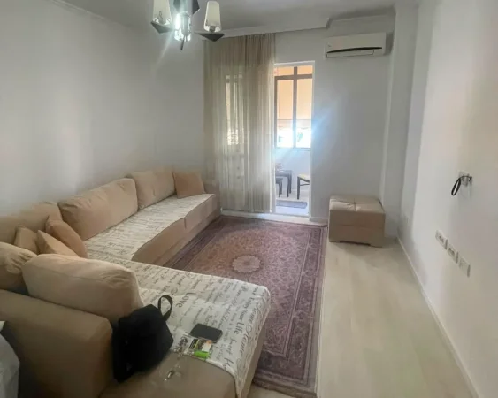 Tirane, jepet me qera apartament 2+1 Kati 5, 90 m² 650 € (Rruga Vace Zela)