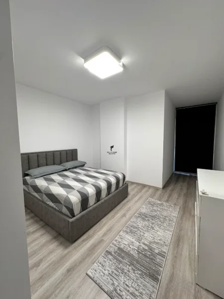 Tirane, jepet me qera apartament 1+1 Kati 1, 80 m² 550 € (FUSHA E AVIACIONIT)