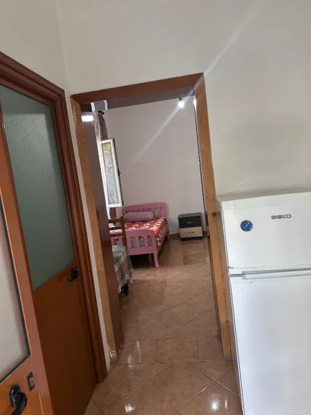 Tirane, jepet me qera shtepi 1+1 Kati 1, 40 m² 370 € (rruga at zef pellumbi)