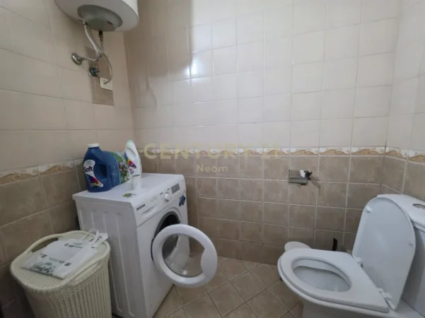 Tirane, jepet me qera apartament 2+1+Aneks+Ballkon Kati 9, 99 m² 750 € (Komuna e Parisit)
