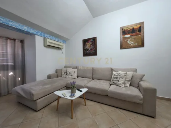 Tirane, jepet me qera apartament 2+1+Aneks+Ballkon Kati 9, 99 m² 750 € (Komuna e Parisit)