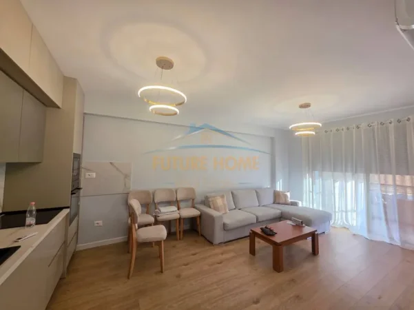 Tirane, jepet me qera apartament 2+1 Kati 6, 920 € 