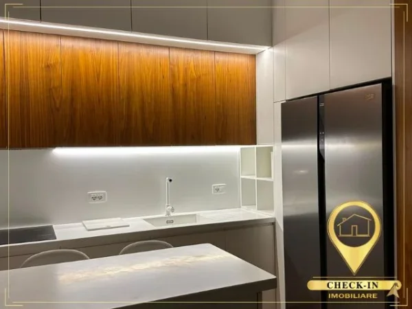 Tirane, jepet me qera apartament 2+1+Aneks+Ballkon , 100 m² 1.100 € (Kristal Center)