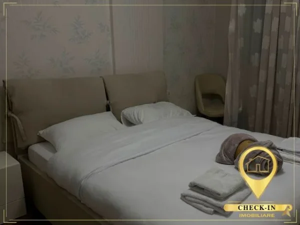 Tirane, jepet me qera apartament 2+1+Aneks+Ballkon , 100 m² 1.100 € (Kristal Center)
