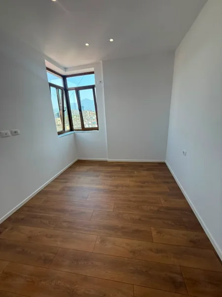 Tirane, shitet apartament 2+1 Kati 5, 86 m² 198.000 € (Rruga Fadil Bodinaku)