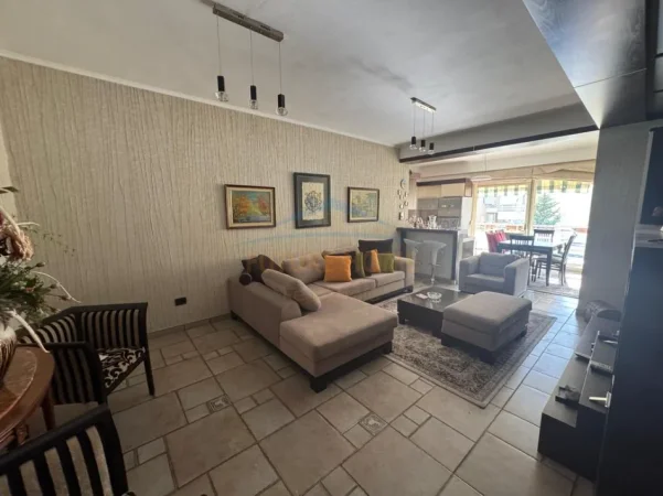 Tirane, shitet apartament 3+1+Ballkon Kati 4, 140 m² 274.000 € (KOPEHTI ZOOLOGJIK)