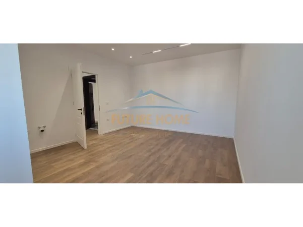 Tirane, shitet apartament 2+1 Kati 5, 83 m² 198.000 € (Rruga Fadil Bodinaku)