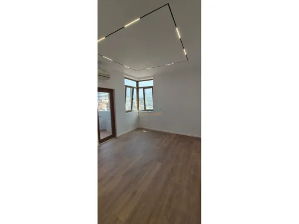 Tirane, shitet apartament 1+1 Kati 5, 55 m² 143.000 € (RRUGA FADIL BODINAKU)