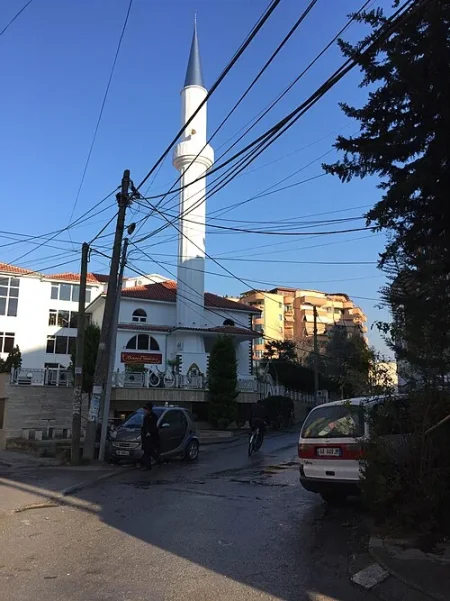 Tirane, shitet apartament 2+1 Kati -2, 119 m² 240.000 € (QENDER,TABAKET,SHKOLLA E BALETIT)