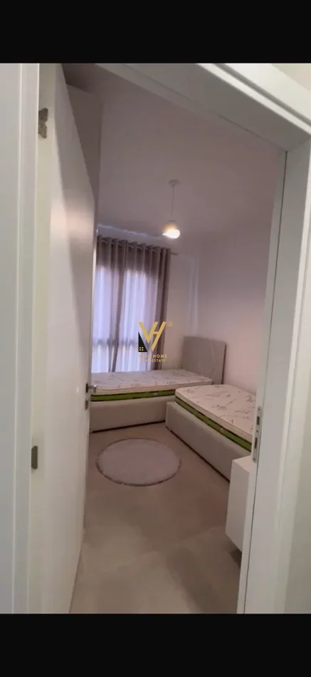 Tirane, shitet apartament 2+1+Ballkon Kati 6, 98 m² 270.000 € (FARMACIA 10)