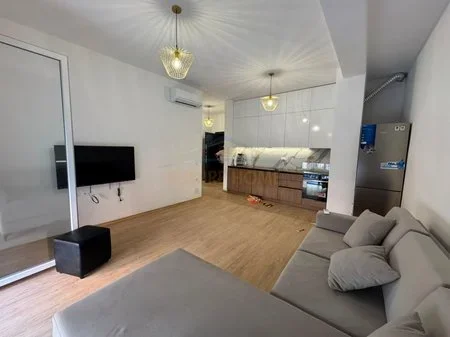 Tirane, jepet me qera apartament 1+1 Kati 3, 75 m² 550 € (5 MAJI)