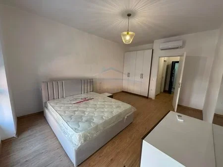 Tirane, jepet me qera apartament 1+1 Kati 3, 75 m² 550 € (5 MAJI)