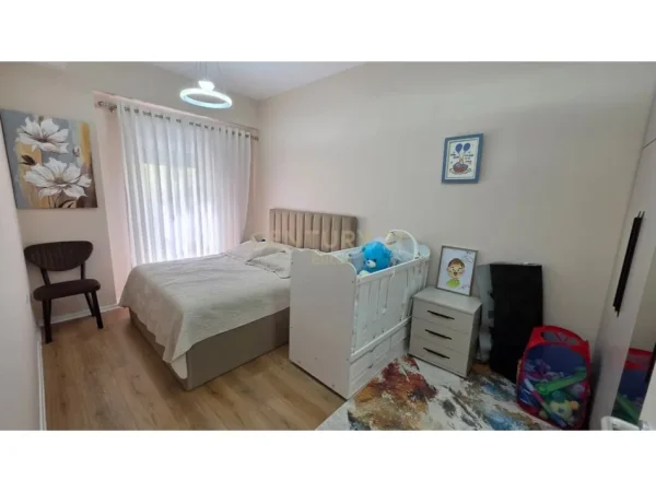 Tirane, shitet apartament 1+1 Kati 2, 63 m² 125.000 € (Ali Demi EL147330)