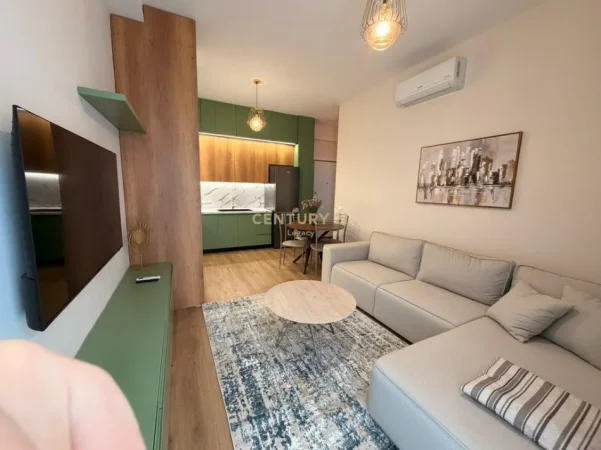 Tirane, jepet me qera apartament 1+1+Ballkon Kati 3, 58 m² 500 € (Rezidenca Oxa, Fresk)