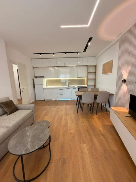 Tirane, shes apartament 1+1+Ballkon , 60 m² 158.000 € 