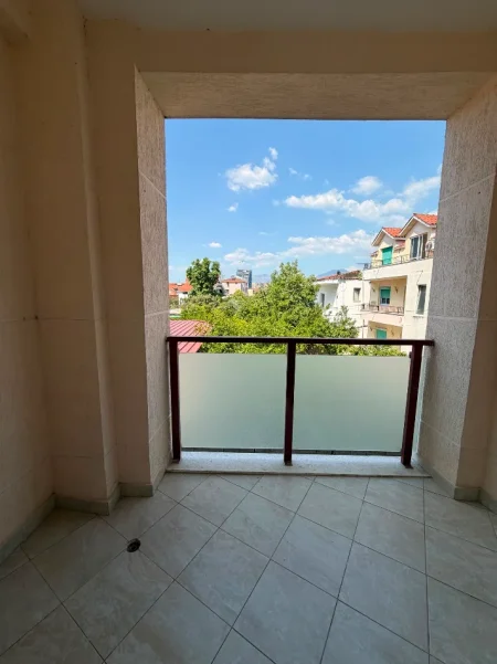 Tirane, shes apartament 1+1+Ballkon , 60 m² 158.000 € 