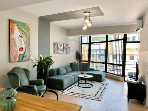 Tirane, shitet apartament 2+1 Kati 8, 110 m² (Rruga e Kavajes)