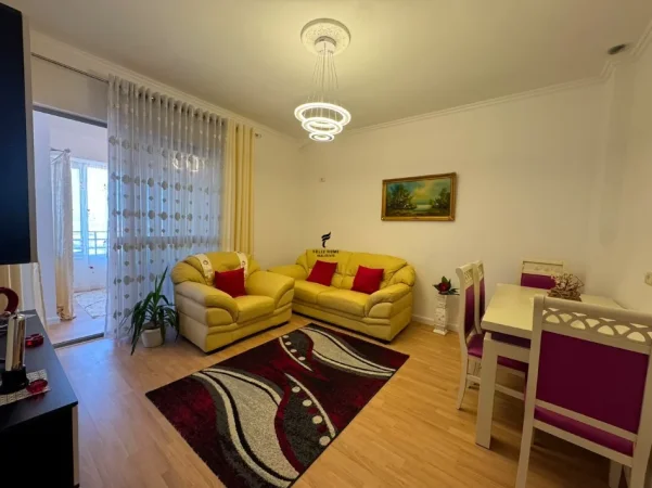 Tirane, shitet apartament 2+1 Kati 6, 84 m² 115.000 € (FRESKU)