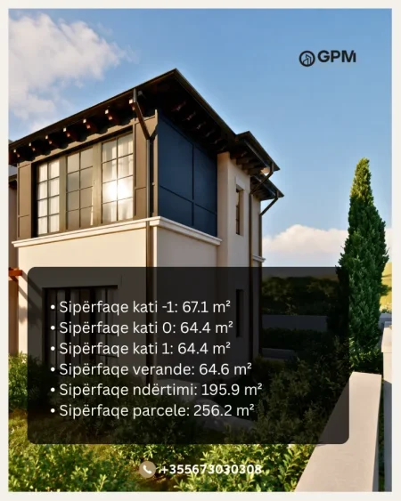 Nëse kërkon qetësi, privatësi dhe hapësirë për familjen pa u shkëputur nga Tirana, kjo vilë 3-katëshe pranë Equos Resort