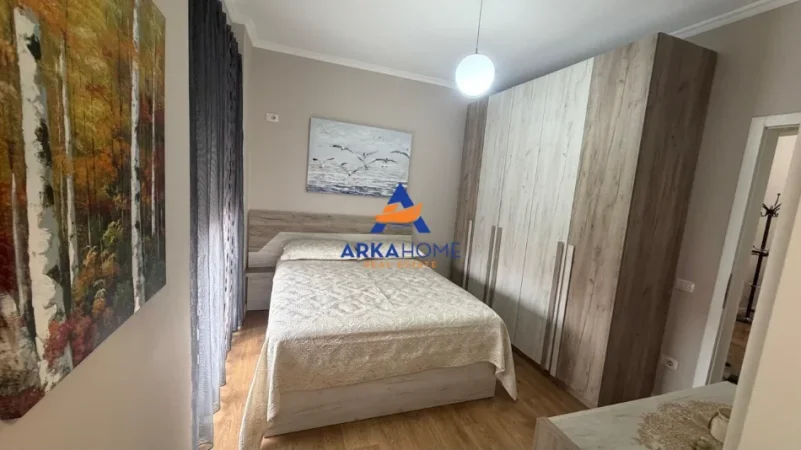 Tirane, shitet apartament 2+1+Ballkon Kati 1, 158 m² 445.000 € 